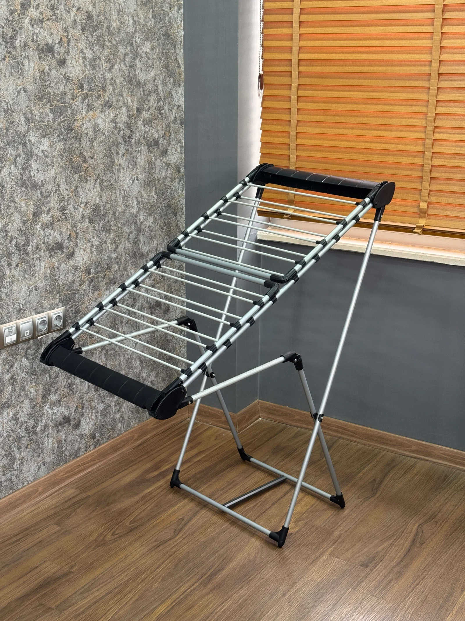 Çamaşır Kurutmalık Askılığı Vena Özel Pp Kaplama Demir Borulu Alüminyum Çitalı Kanatlı Çamaşırlık