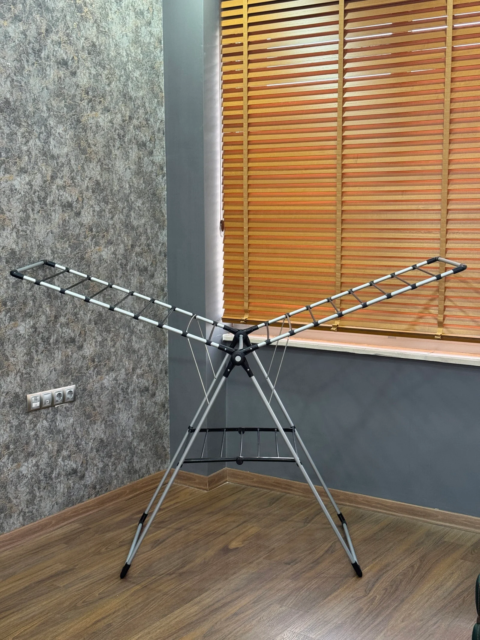 Çamaşır Kurutmalık Askılığı Liva Özel Pp Kaplama Demir Borulu Kırılmaz Çitalı Çamaşırlık