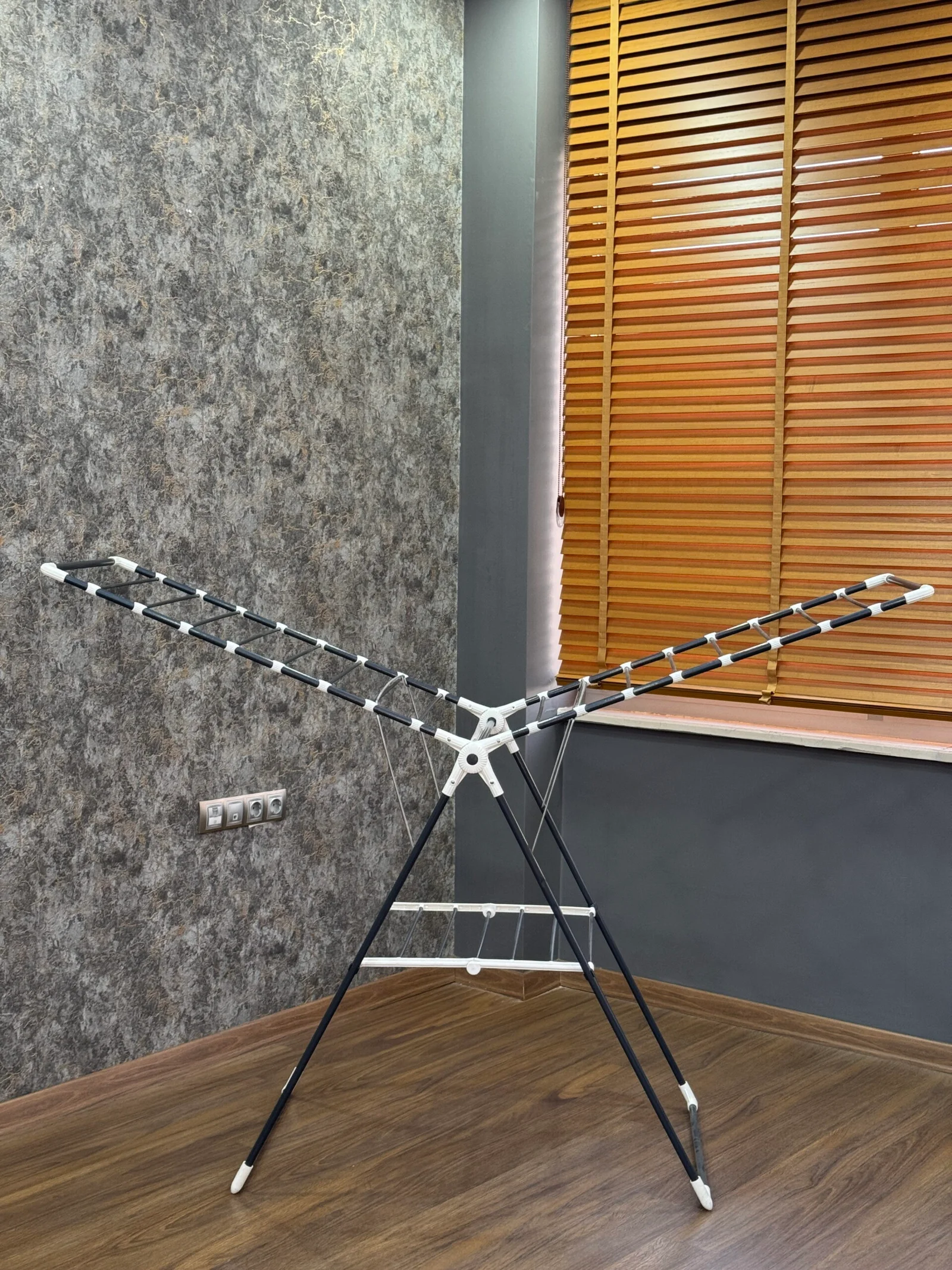 Çamaşır Kurutmalık Askılığı Liva Özel Pp Kaplama Demir Borulu Kırılmaz Çitalı Çamaşırlık